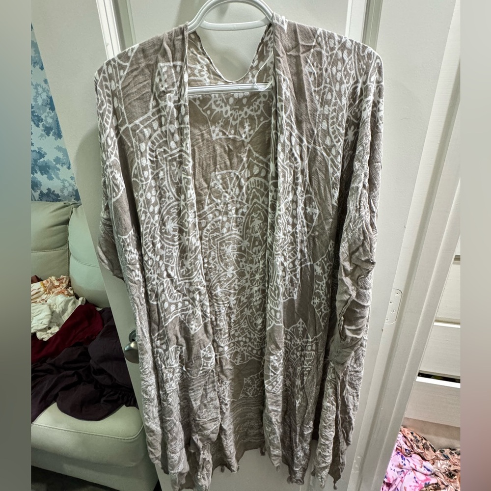 Lulu's Taupe and White Swim Coverup kimono